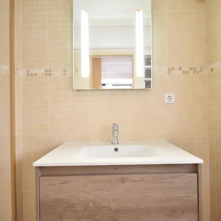 Centrico Al Lado De Torres De Quart Apartamento