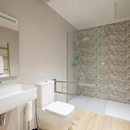 شقة 2 4 Pax, New Flat, Wifi Ac فالنسيا