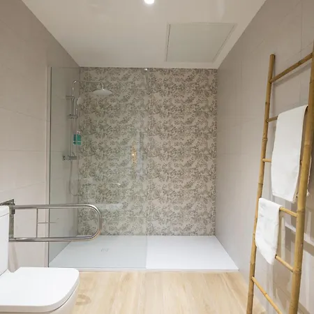 New Flat 2 4 Pax, Wifi Ac 아파트 발렌시아