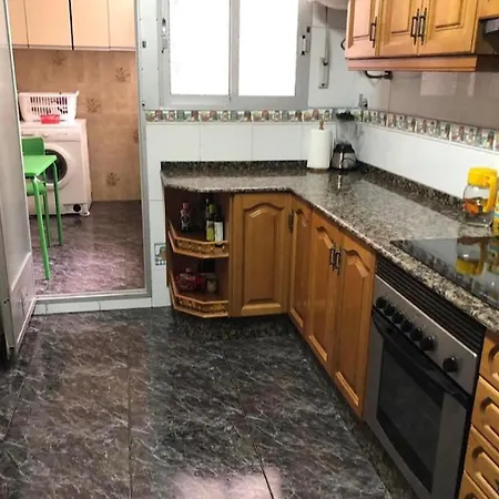 Near The Cabanyal And Universities Homestay Valencia