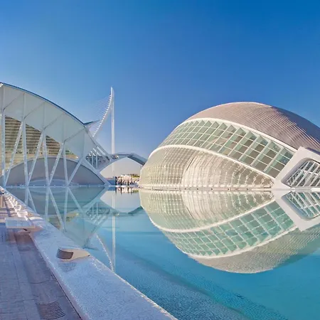 Near The Cabanyal And Universities Valencia