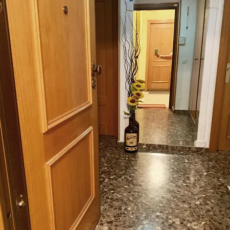 Apartamento Compartido Con Vista Al Puerto
