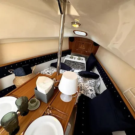 Marine Dream Botel Valência