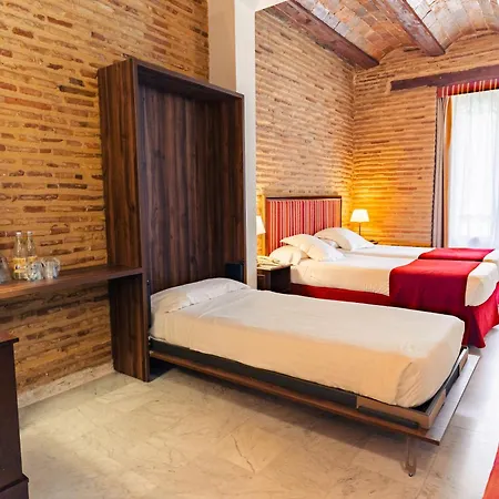 Ad Hoc Monumental 1881 Otel Valensiya