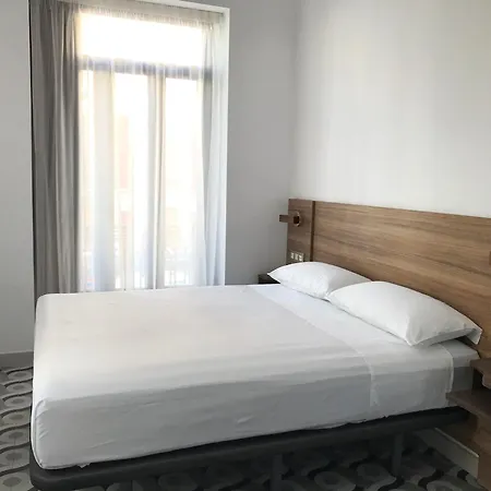Hotel 19-30 Valence