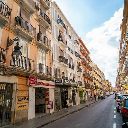 Atico Con Terraza Y Jacuzzi En El Centro Appartement *