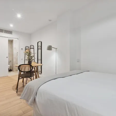 Limehome Carrer Del Pare Palau I Quer *