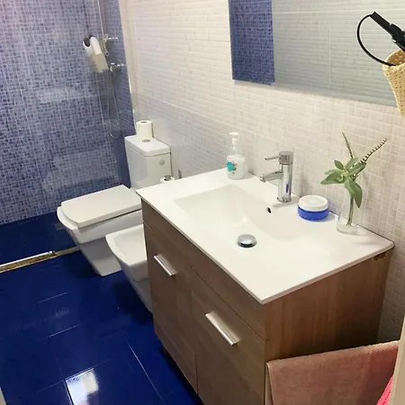 Pensión Peres I Valero En Piso Compartido *