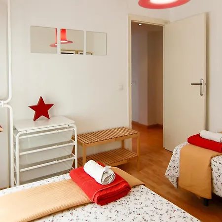 Luminoso. Comodo. Acogedor. Wifi. Junto A Ave ולנסיה