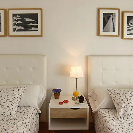 Luminoso. Comodo. Acogedor. Wifi. Junto A Ave Apartamento Valencia
