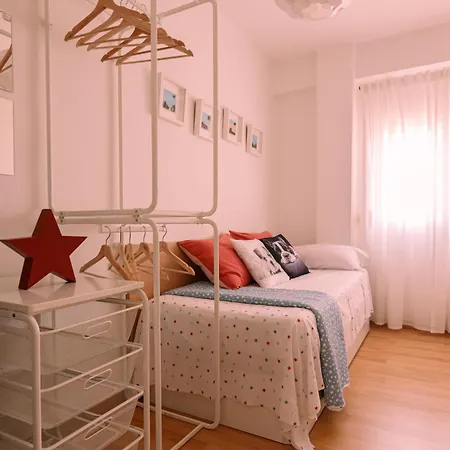 Appartement Luminoso. Comodo. Acogedor. Wifi. Junto A Ave *