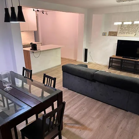 Acogedor Apartamento En El Centro De La Ciudad Apartment *