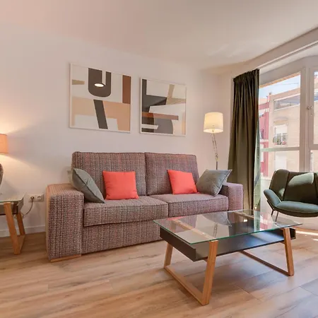 Apartman Apartamento La Reina *