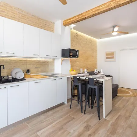 Moderno, Amplio Y Muy Comodo Apartment Valencia