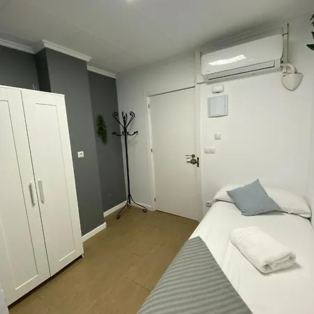 Guest house Habitacion Fuera De S *