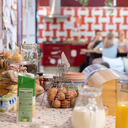 유스 바이 핏업 호스텔 *