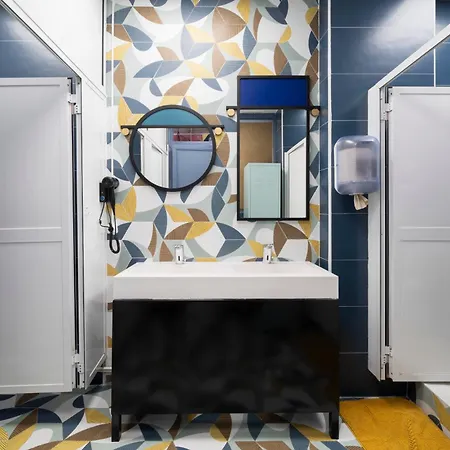 유스 바이 핏업 호스텔