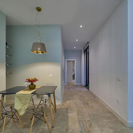 Filipinas Flowers ולנסיה