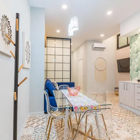 Manjon Leaves Valencia