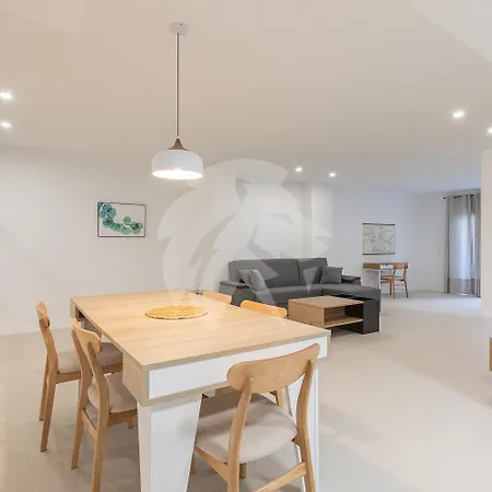 Amplio Cerca Centro Historico Y Turia 5pax 2 Bath * Валенсия