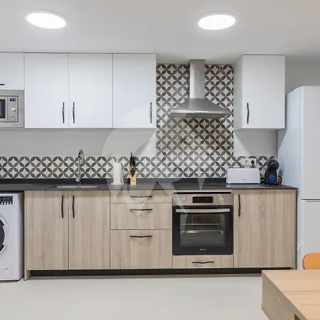 Апартаменты Amplio Cerca Centro Historico Y Turia 5pax 2 Bath Валенсия