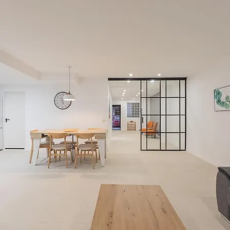 Apartament Amplio Cerca Centro Historico Y Turia 5pax 2 Bath *