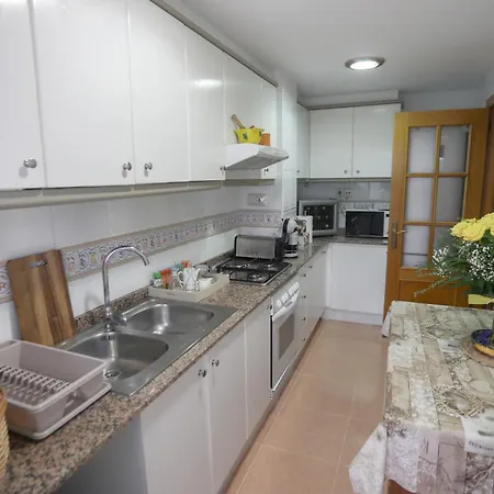 Апартаменты Lovely Near The & Of Arts And Sciences