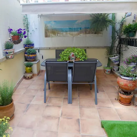 Lovely Near The & Of Arts And Sciences Apartment *