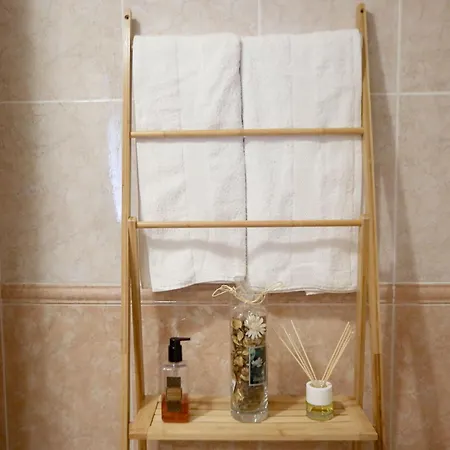 Апартаменты Lovely Near The & Of Arts And Sciences *