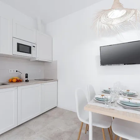 Soho By The Sea Apartment *