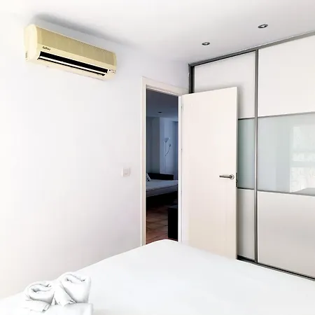 Flats Friends Nave *