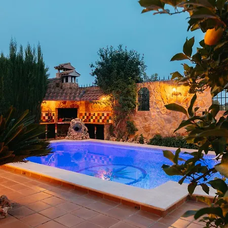 Chalet, Rodeada De Naturaleza Piscina A Doce Klm De Y 7 Del Aeropuerto *