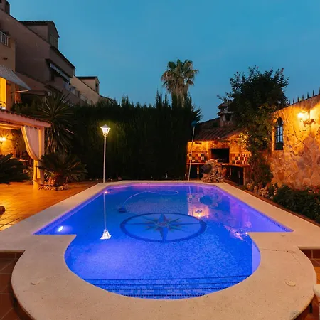 Chalet, Rodeada De Naturaleza Piscina A Doce Klm De Y 7 Del Aeropuerto Casa de Férias