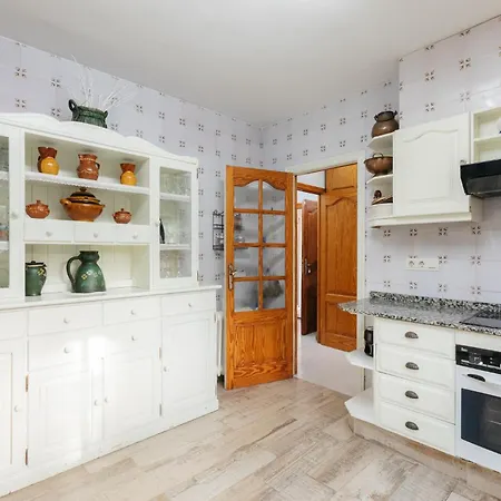 Chalet, Rodeada De Naturaleza Piscina A Doce Klm De Y 7 Del Aeropuerto בית נופש *