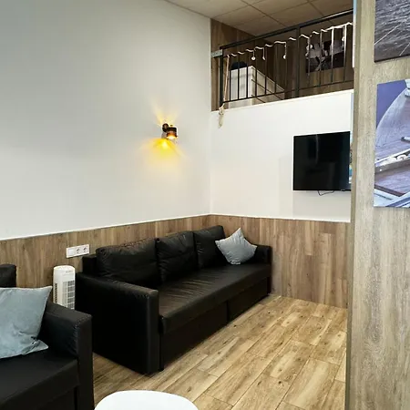 Moderno Del Arquitecto 酒店 3*