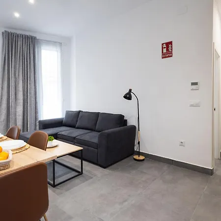 Apartment Florit Flats - Urban Nest - Ac & Wifi - 10 Min Center