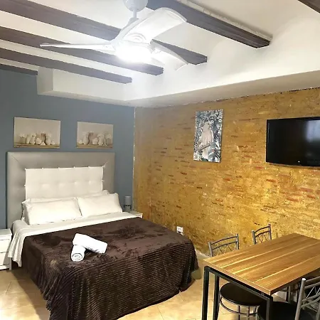Torres De Quart Apartment *