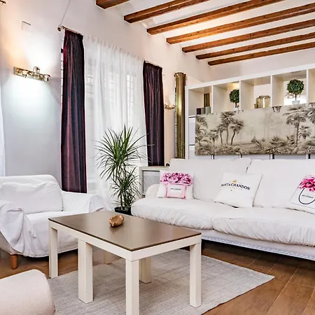 Duplex Mercado Central Apartment