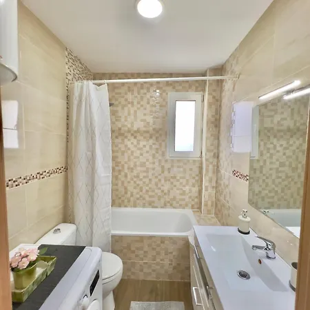 Cozy In Valencia! Wi-fi ! شقة فالنسيا