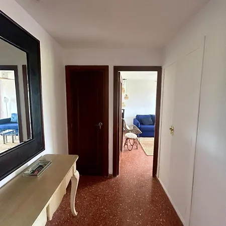 District Key - Saler, Av Gola Puchol 14 Apartament *