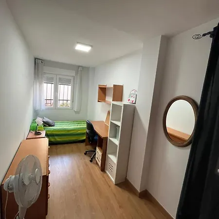 Precioso A 5min De La Playa Y El Puerto *