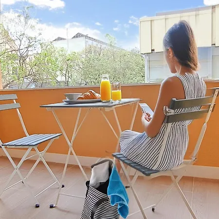 Piso Nuevo Y Luminoso Estancias De Temporada Min 12 Noches アパート *