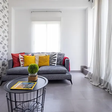 Florit Flats - Stylish 2 Bedroom Ac Wifi Terrace Attic In Center Valencia