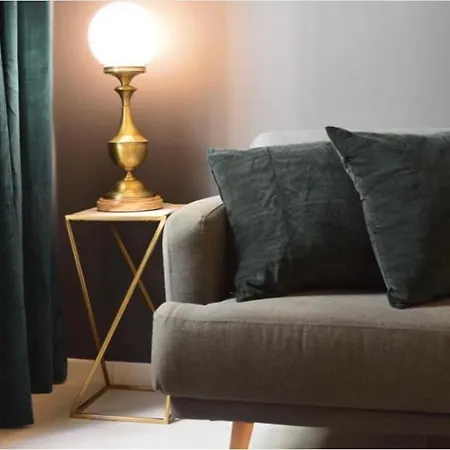 Mediterranean Flats Plaza Redonda