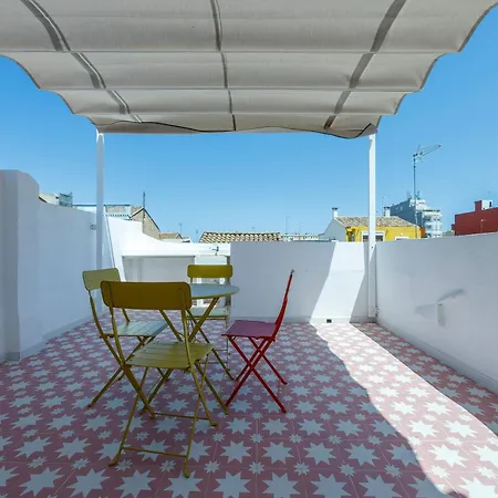 Artisan Haven: El Cabanyal Oasis * Valencia