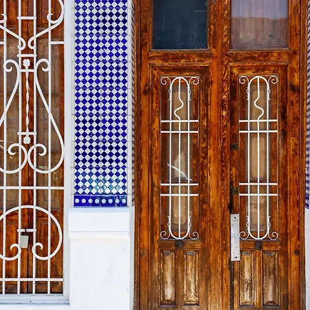 Artisan Haven: El Cabanyal Oasis * Valencia