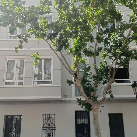 Florit Flats - Urban Nest - Ac & Wifi - 10 Min Center Apartment