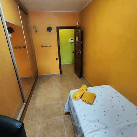 Avenida Del Puerto Private Homestay