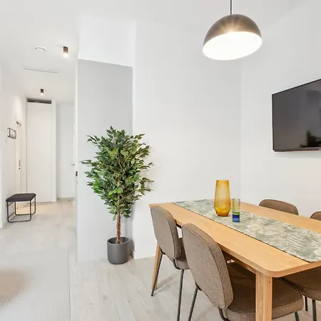 Apartment Limehome Calle De Cadiz