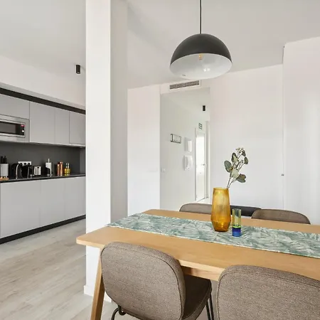 Limehome Calle De Cadiz * ולנסיה